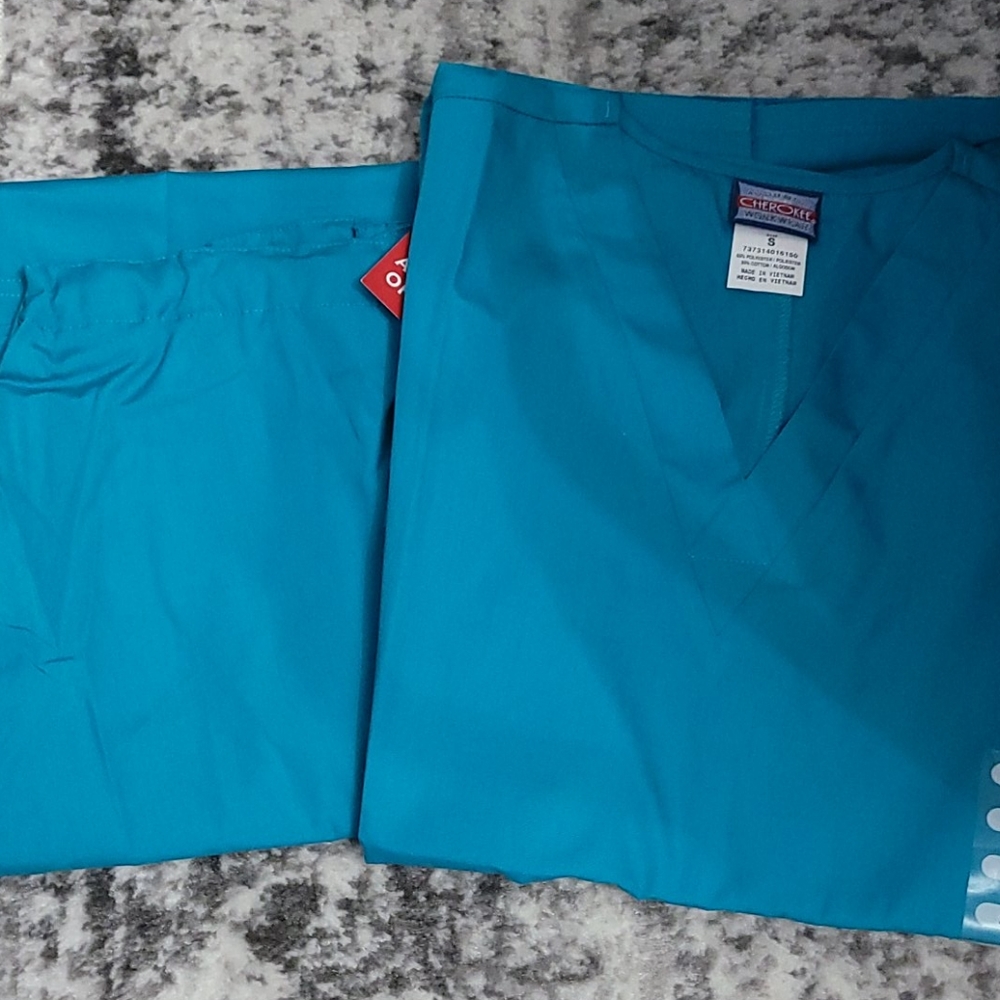 Cherokee authentic originals scrub set
